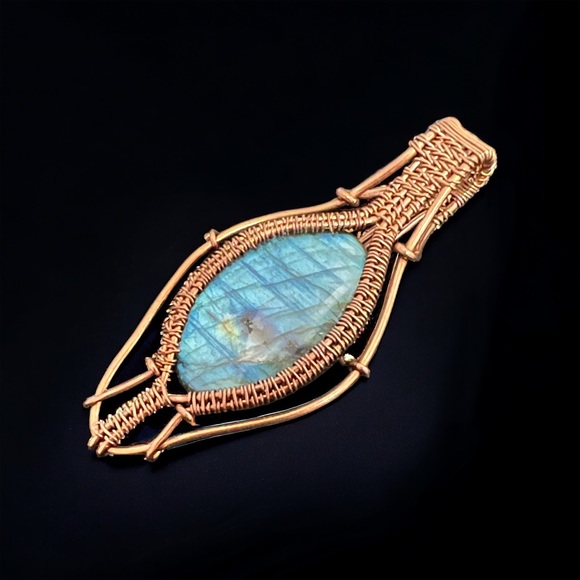 LABRADORITE WIRE WRAPPED PENDANT - Picture 1 of 2